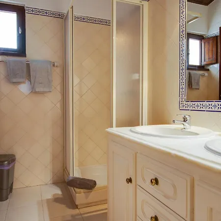 Nature Retreat 5bd Wifi Pool Bbq 1km Falesia Albufeira